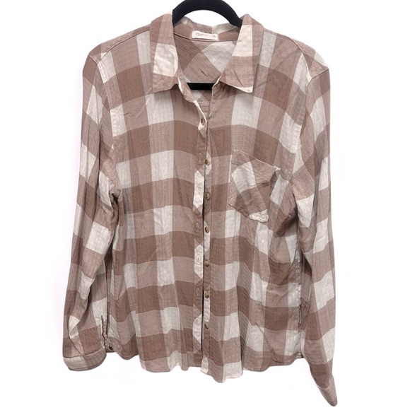 Maurice’s Buffalo Plaid khaki and white Button Down Shirt size large - Picture 1 of 7